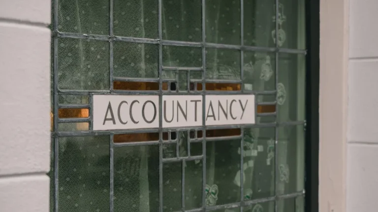 Can You Become An Accountant Without A Degree