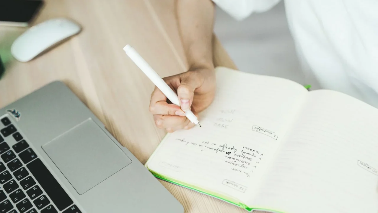 How Much Do Freelance Content Writers Make Per Article