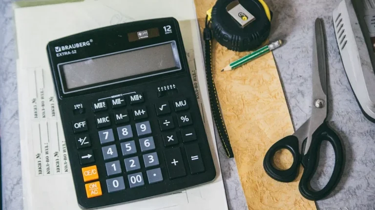 How Much Does An Accountant Make A Year