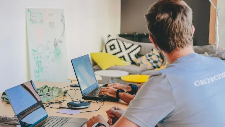 How To Get A Remote Customer Service Job