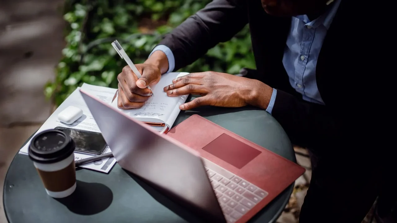 How To Market Yourself As A Freelance Content Writer